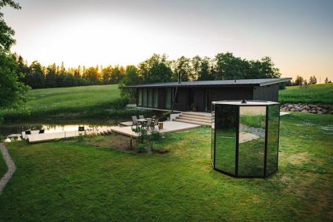 Haljas Hele Glass Single Luxury Up to 7 Person, Outdoor Sauna House, for Electric Heaters
